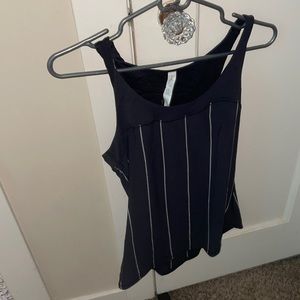 Iululemon tank top